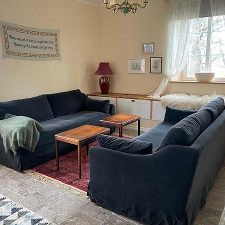 Snaellfaell Country Living - Akerbo Gard Charmigt Renoverad Flygel Kristinehamn Kültér fotó